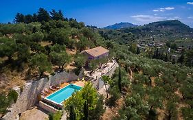 Villa Oliva, In A Serene Location & Private Pool, By Zantewize